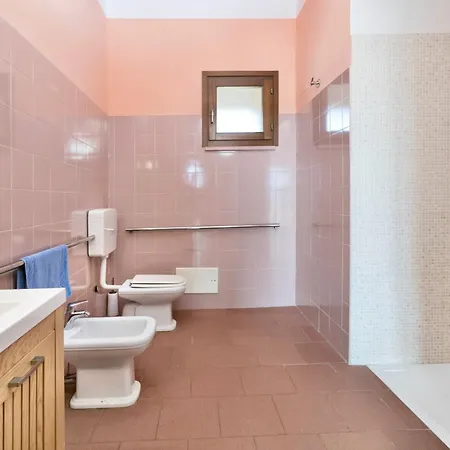 Ξενοδοχείο με διαμερίσματα Isa-residence With Private In Just 100 Meters From The Sea Bosa Marina