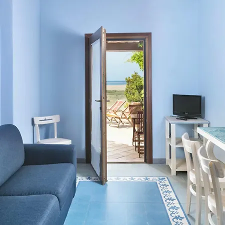 Isa-residence With Private In Just 100 Meters From The Sea 3*